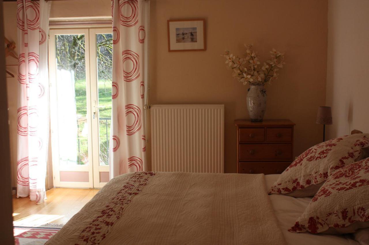 La Clairiere Du Moulin Bed & Breakfast Lepin-le-Lac Exterior photo