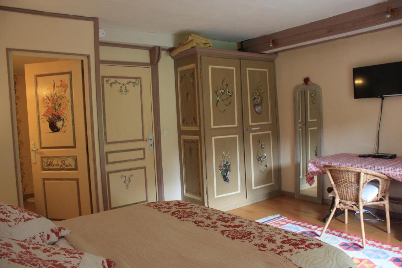 La Clairiere Du Moulin Bed & Breakfast Lepin-le-Lac Exterior photo