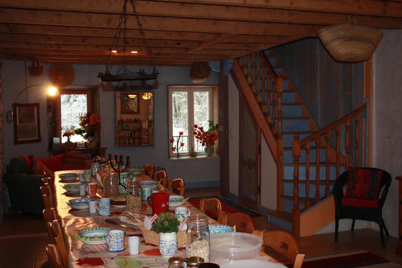 La Clairiere Du Moulin Bed & Breakfast Lepin-le-Lac Exterior photo